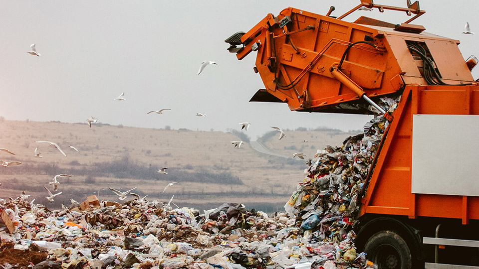 Should Australia introduce a blanket national waste levy?
